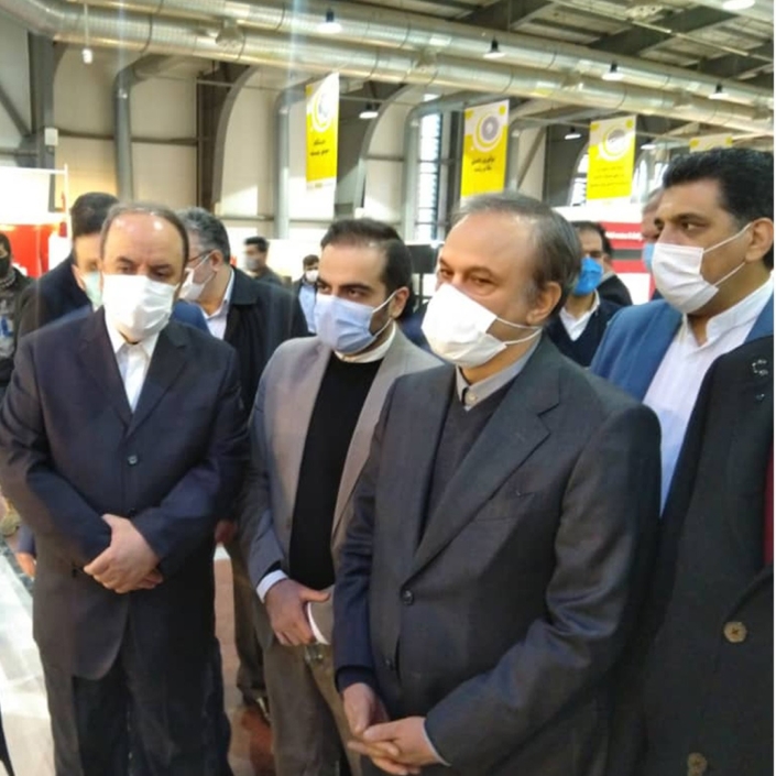 بازدید وزیر صمت بازدید وزیر صمت از 20 نمایشگاه رزین و چسب